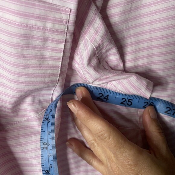 Duluth Trading Co Wrinklefighter Button Up Shirt Top Womens XL Pink White - Picture 7 of 8